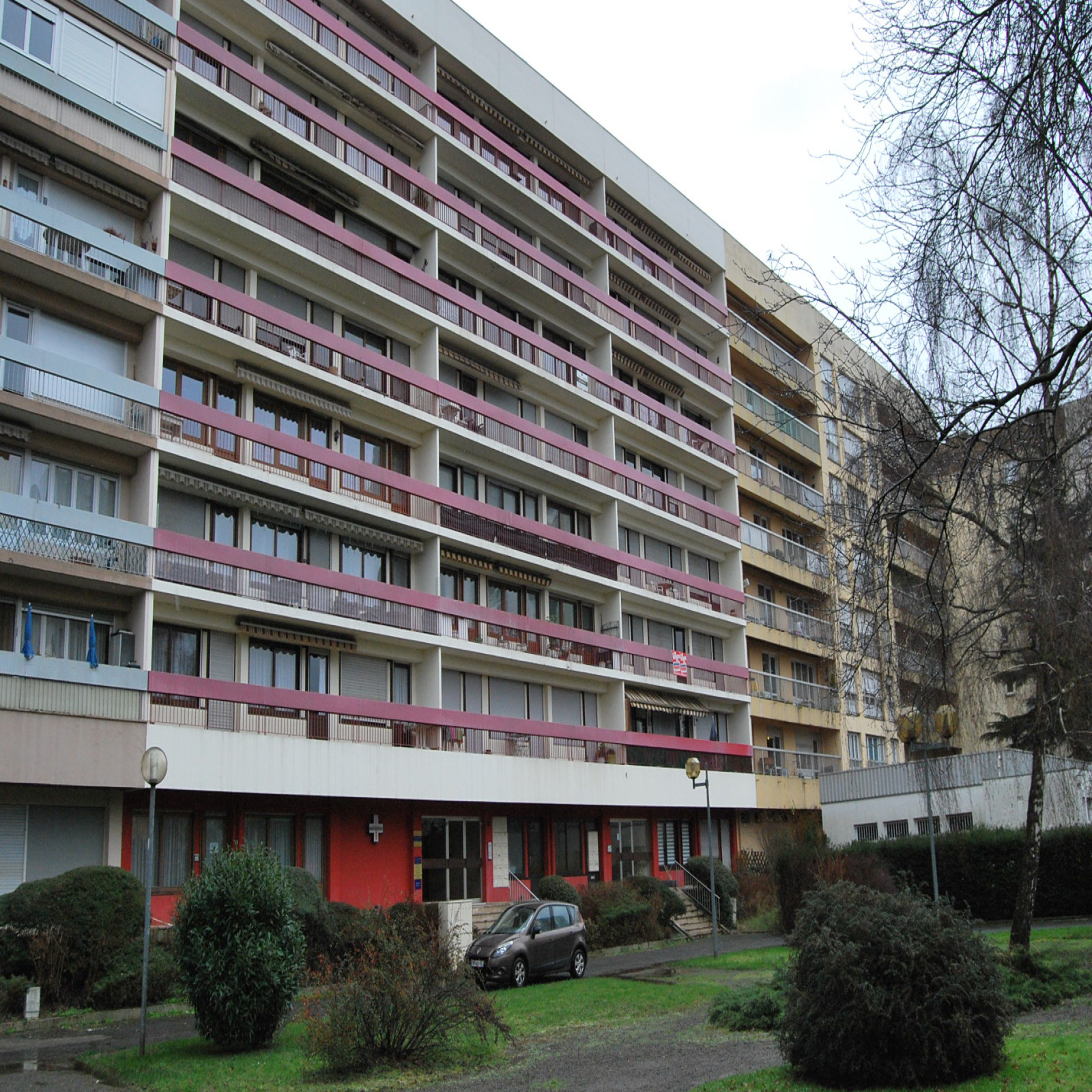 Pressing Liberation 28 Allee De La Liberation 57100 Thionville