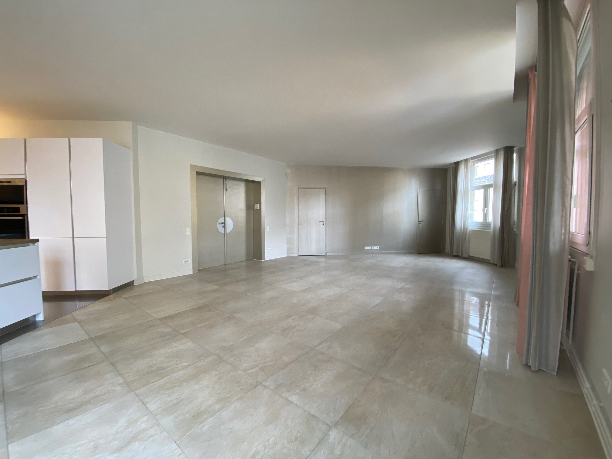 Vente METZNOUVELLE VILLE APPARTEMENT 5 PIECES