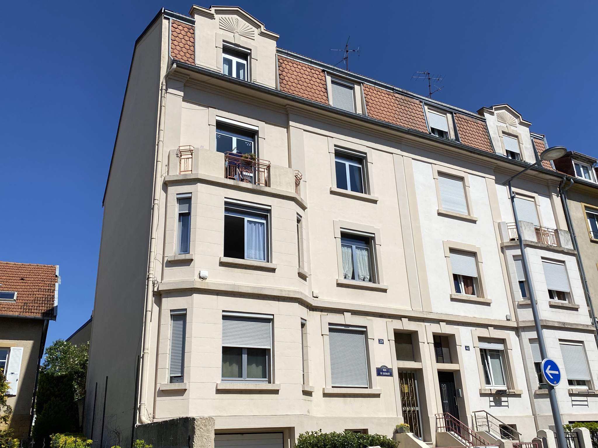 vente METZ-QUEULEU APPARTEMENT 2 PIÈCES GARAGE JARDIN